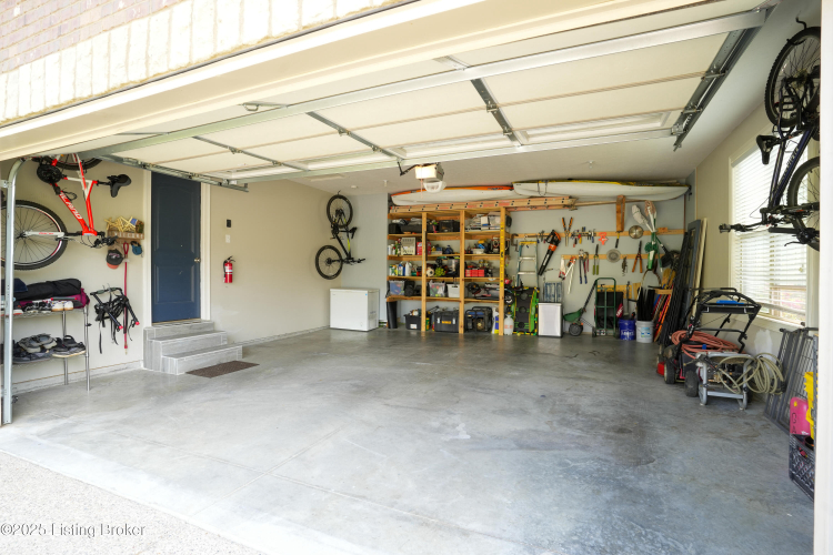 Listing Image 43