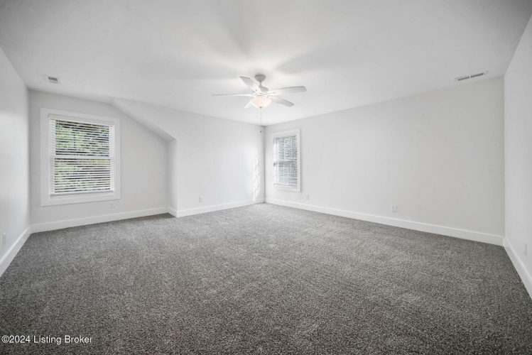 Listing Image 41
