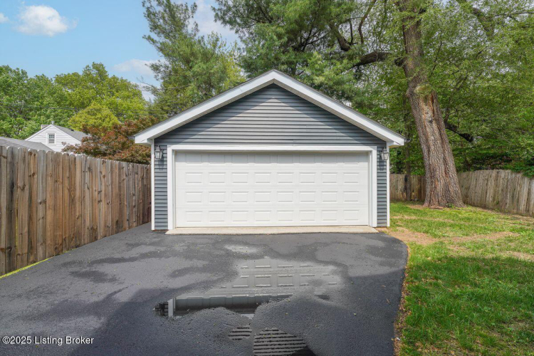 Listing Image 59