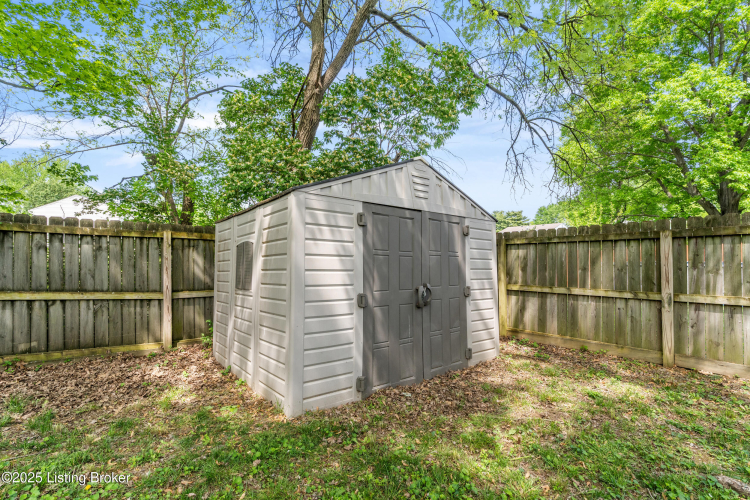 Listing Image 32