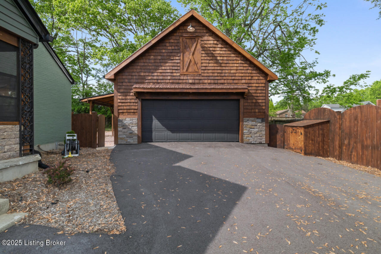 Listing Image 52