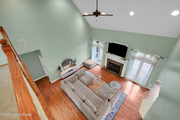 Listing Image 54