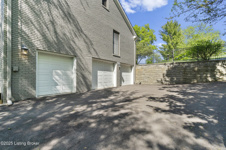Listing Image 81
