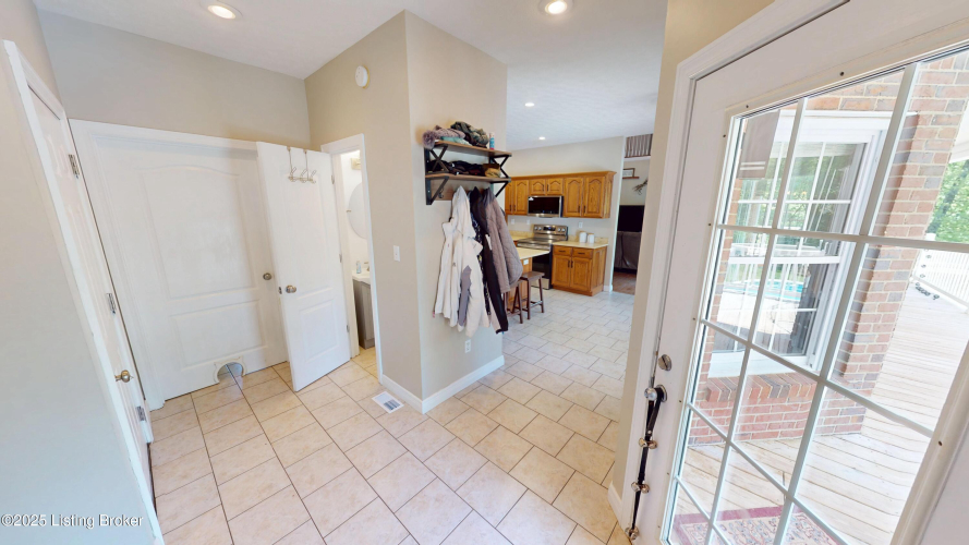Listing Image 52