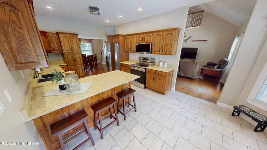 Listing Image 10