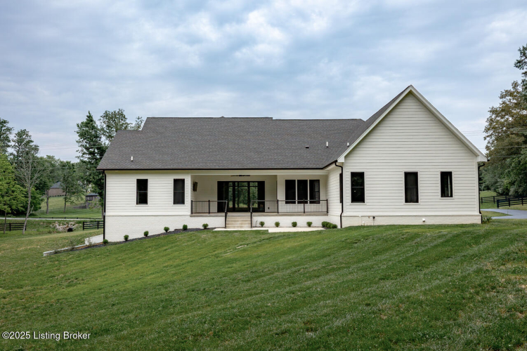 Listing Image 77