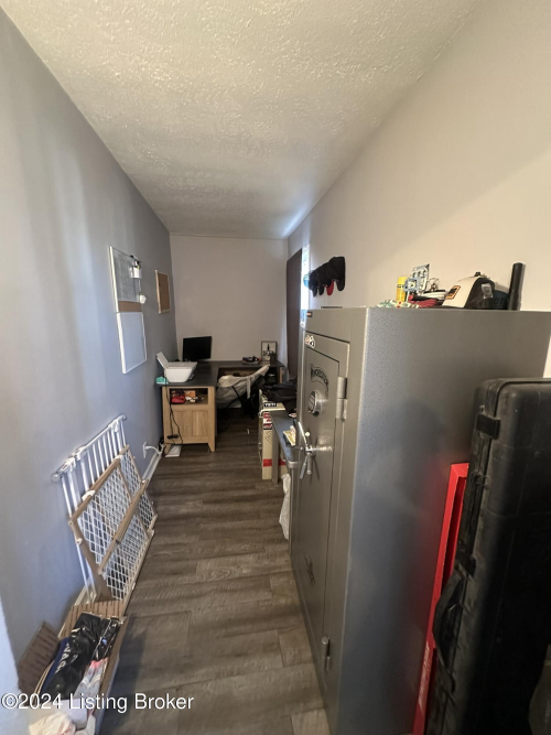 Listing Image 29