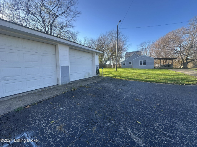 Listing Image 53
