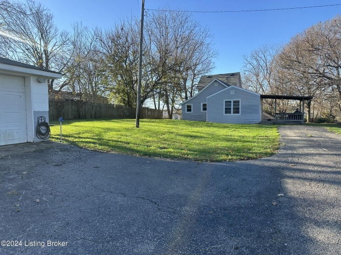 Listing Image 54