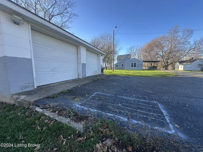 Listing Image 55