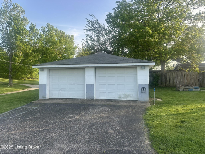 Listing Image 60