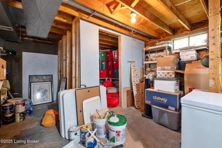 Listing Image 42