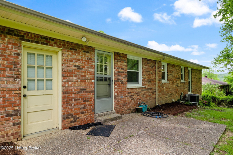 Listing Image 51