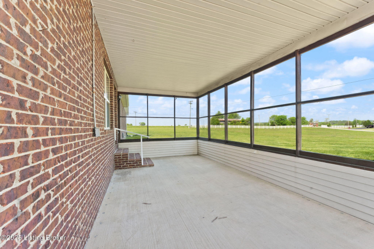 Listing Image 24