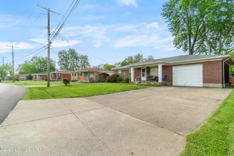 Listing Image 29