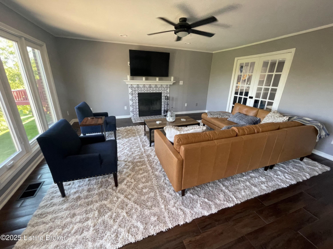Listing Image 22