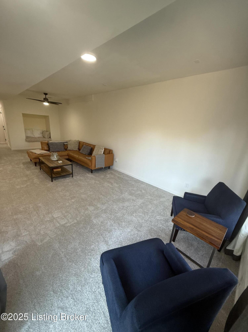 Listing Image 58