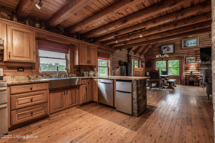 Listing Image 23