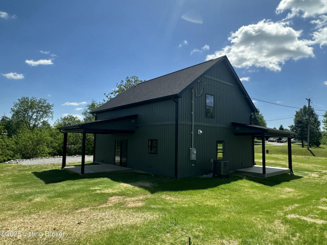 Listing Image 44