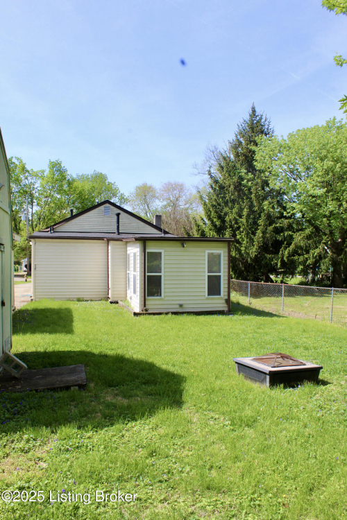 Listing Image 13