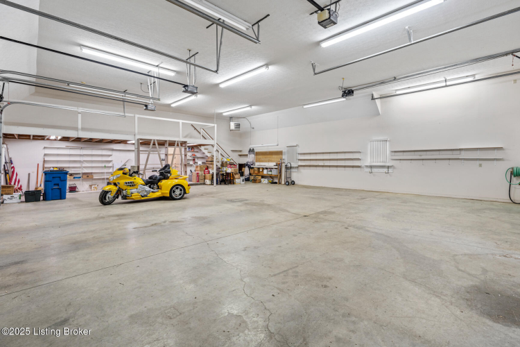 Listing Image 28