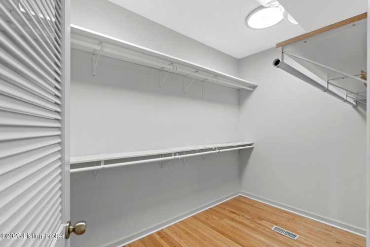 Listing Image 65