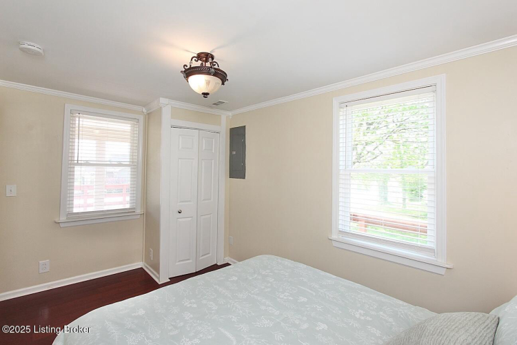 Listing Image 22