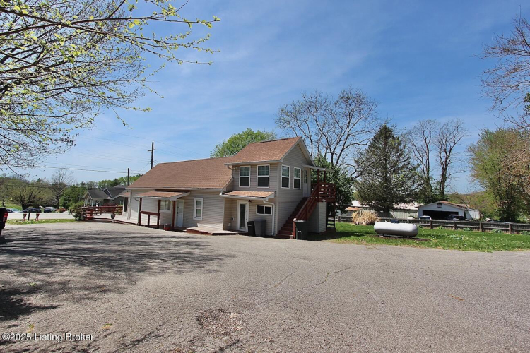 Listing Image 28