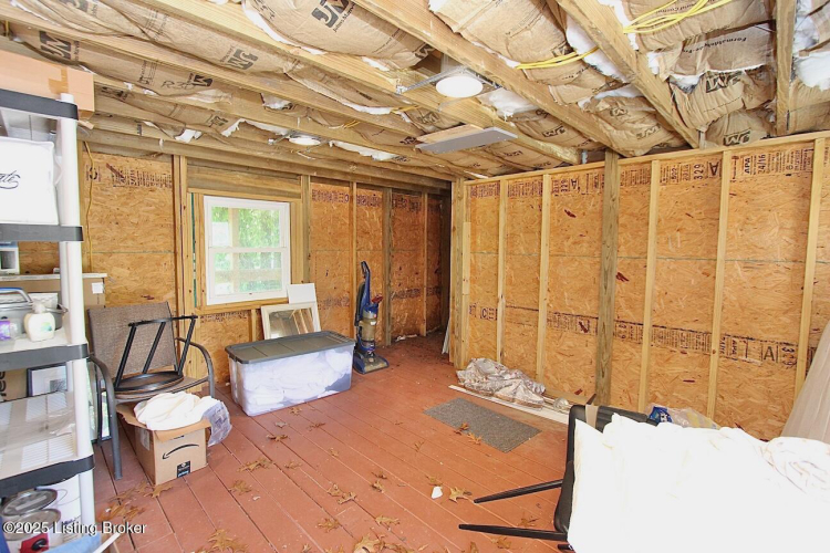Listing Image 29