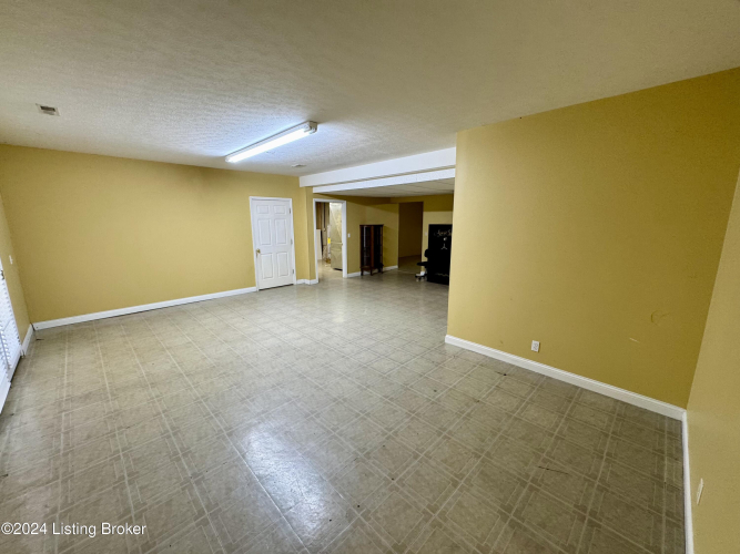 Listing Image 57