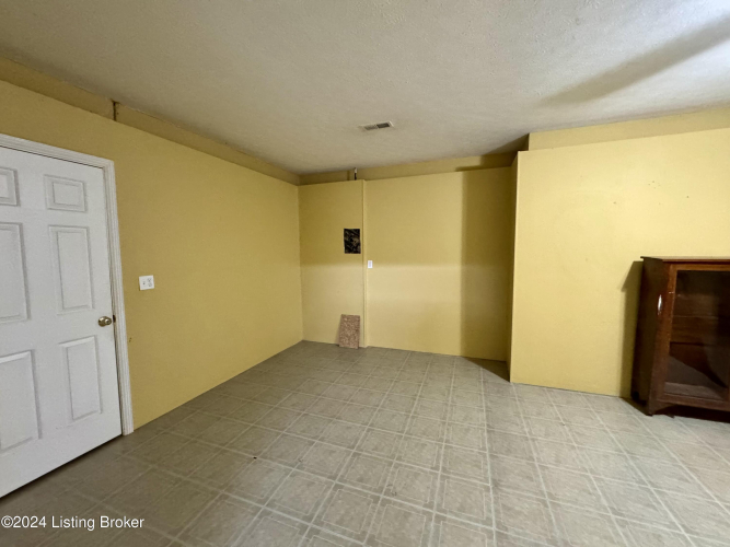 Listing Image 60