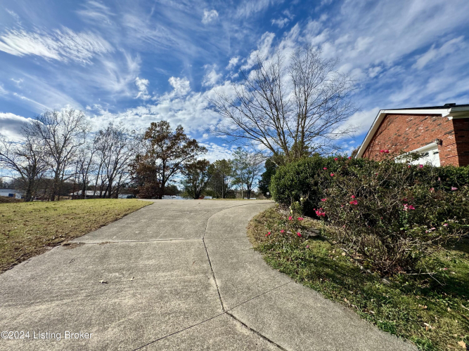 Listing Image 83