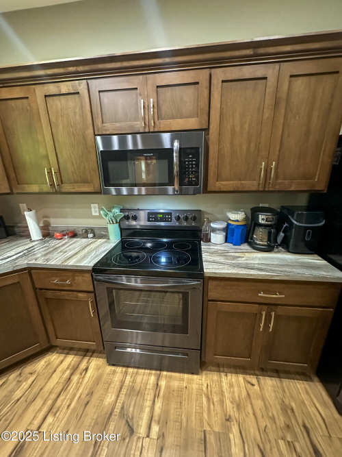 Listing Image 27