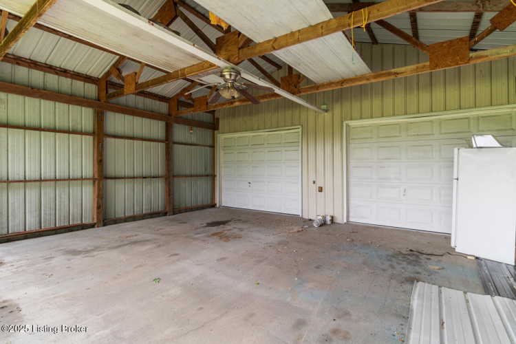 Listing Image 38