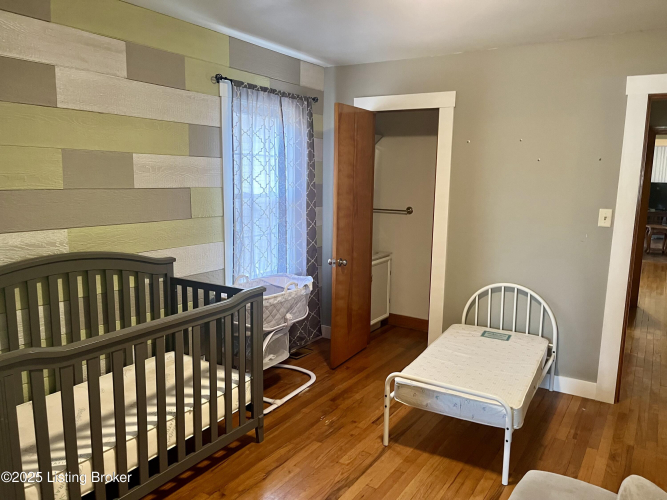 Listing Image 16