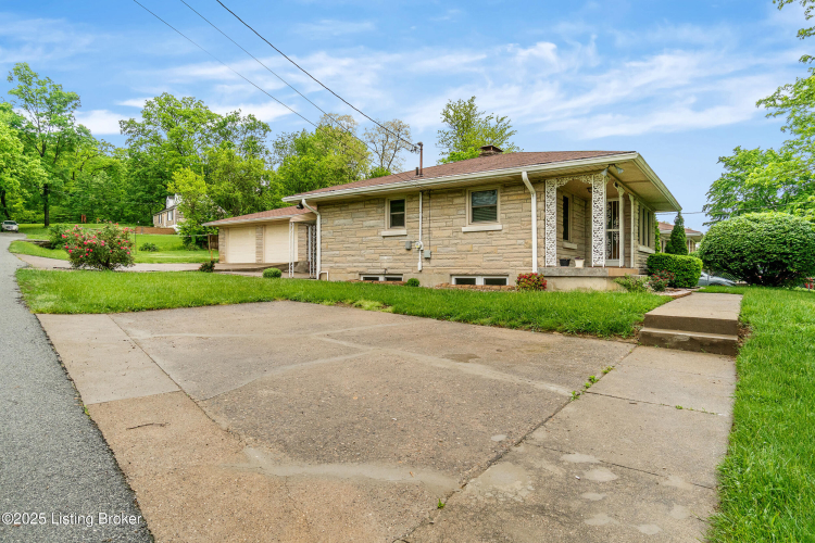 Listing Image 42