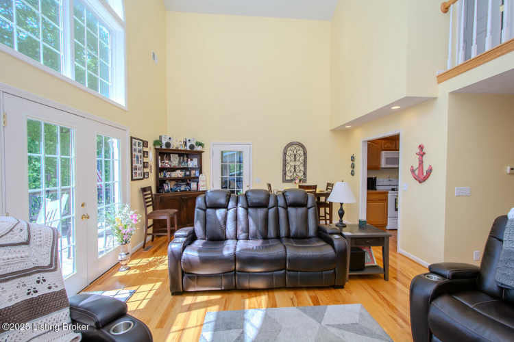 Listing Image 37