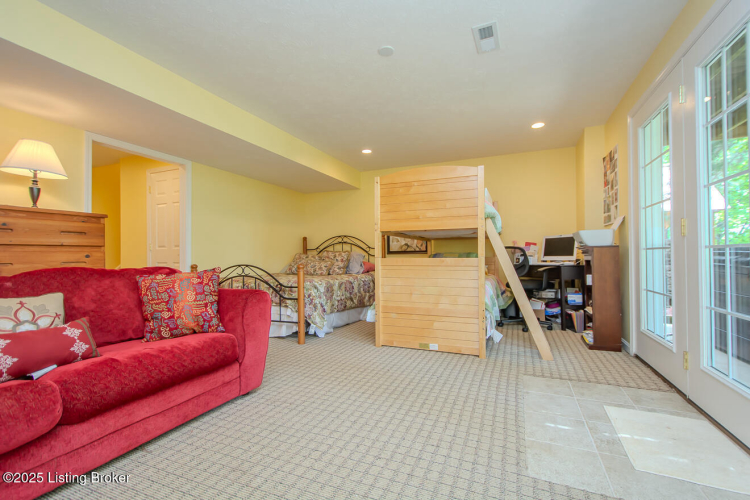 Listing Image 52
