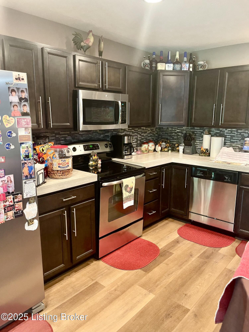 Listing Image 13