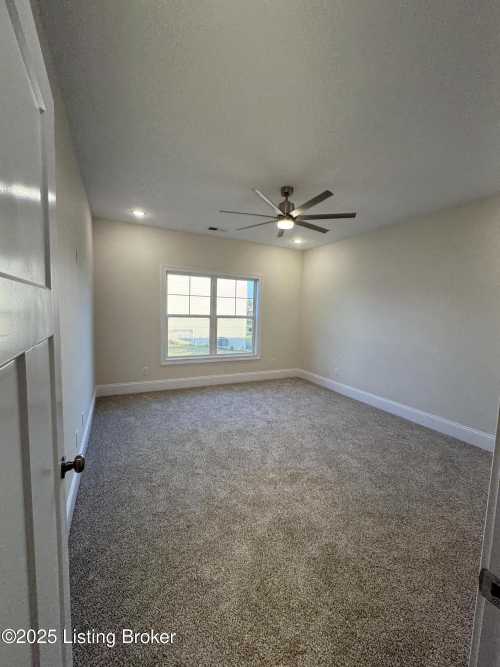 Listing Image 28