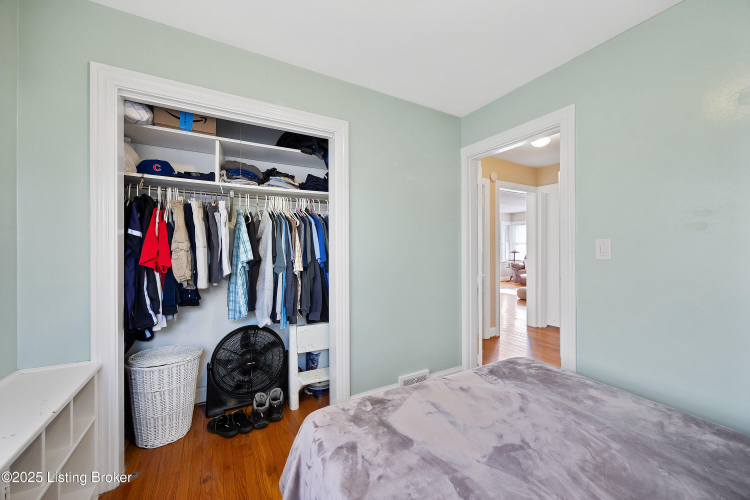 Listing Image 22