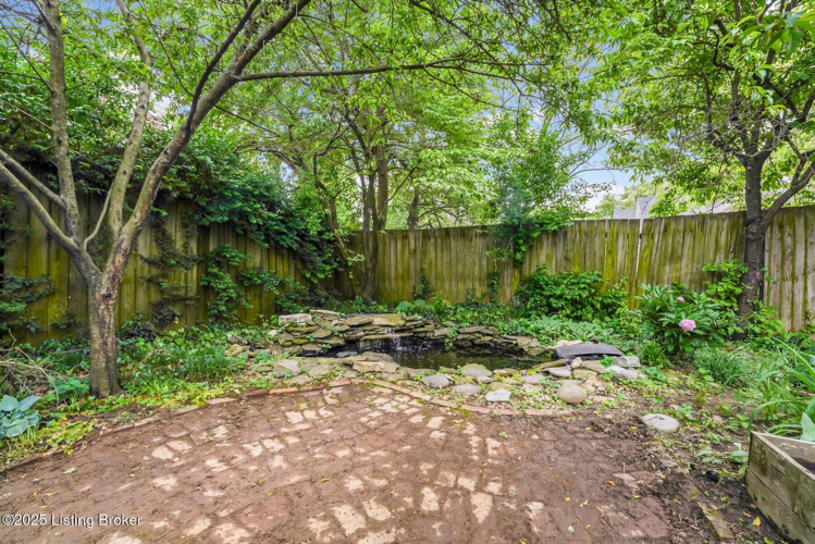 Listing Image 9