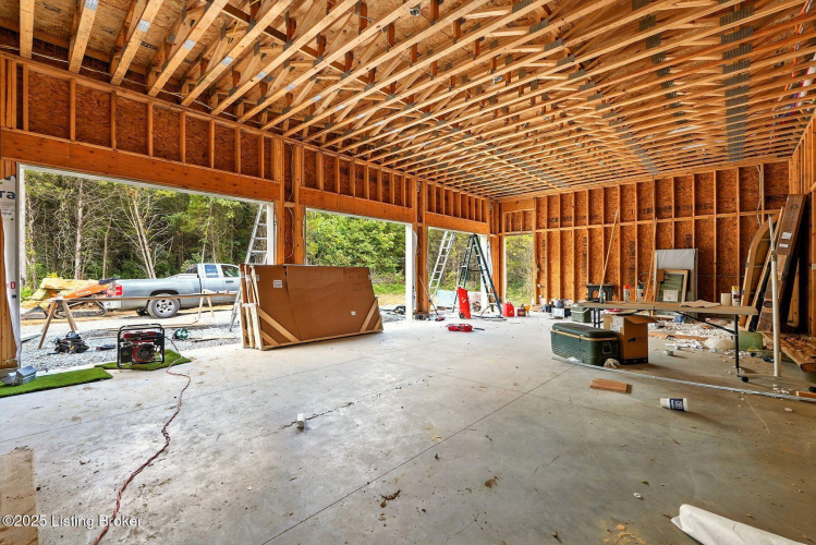 Listing Image 18