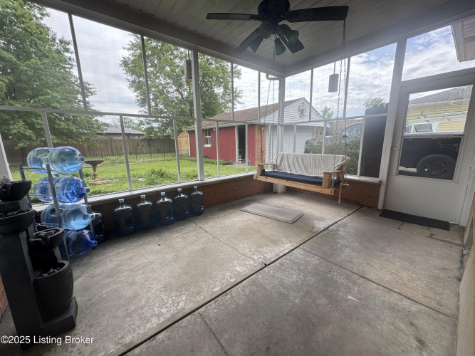 Listing Image 27