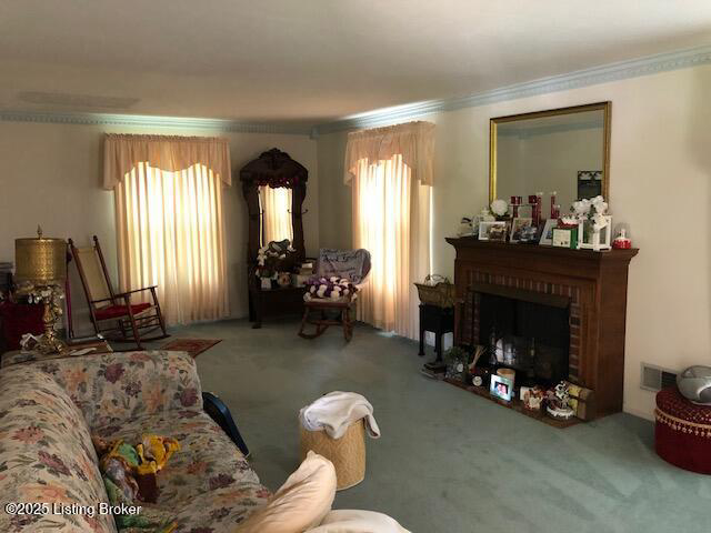 Listing Image 9
