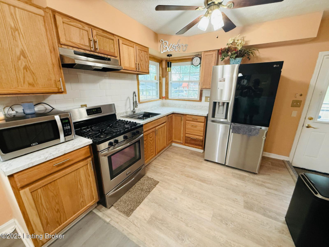 Listing Image 22