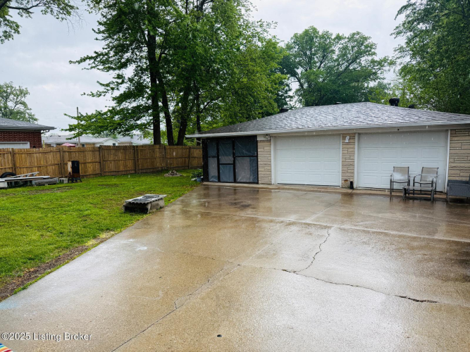 Listing Image 43