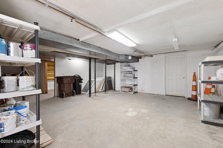 Listing Image 29