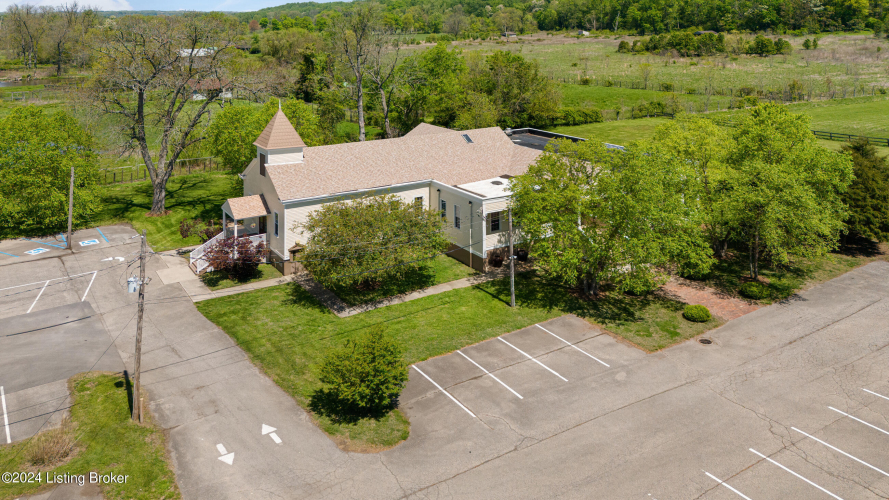 Listing Image 43