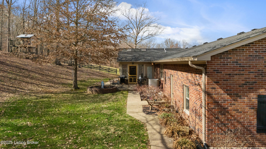 Listing Image 70